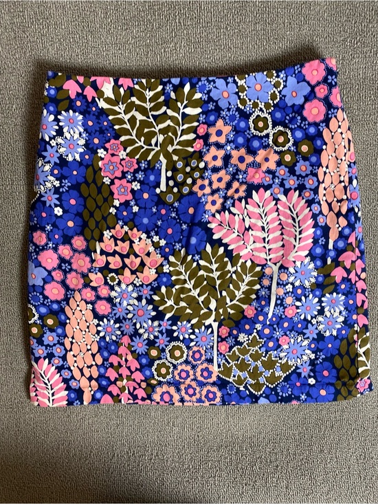Talbots Dresses & Skirts - Talbots Spring Artsy Floral Pencil Skirt- Business Casual Wedding Guest Summer